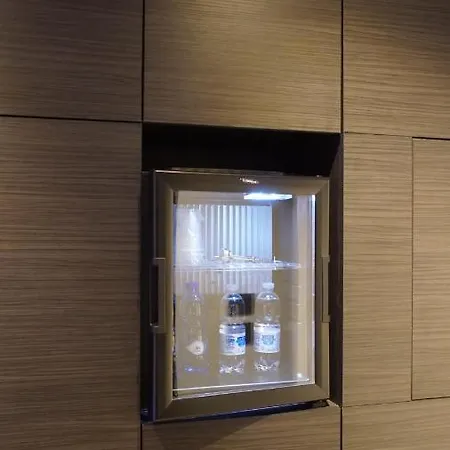 Ξενοδοχείο Leoni & Private 3*