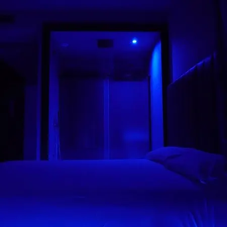 Leoni & Private Hotel