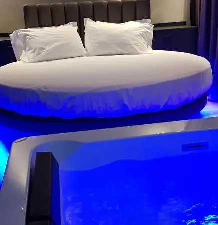 2leonimhotel