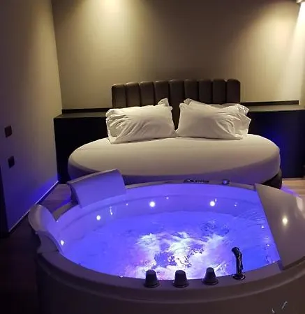 Leoni & Private Ξενοδοχείο