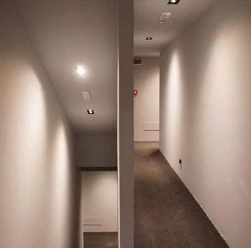 Hotell Leoni & Private 3*