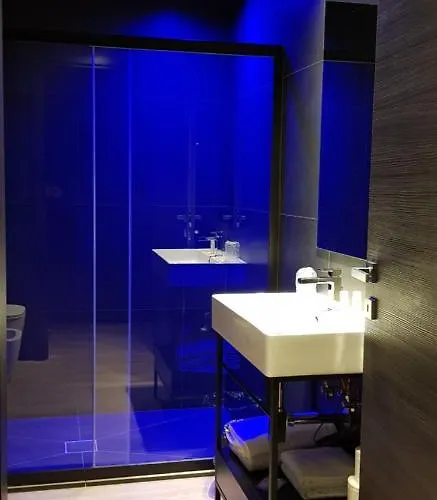 Hotell Leoni & Private 3*