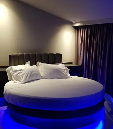 Leoni & Private Hotell Citta Sant'Angelo